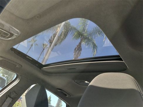 Used 2024 Hyundai Elantra SEL w/ Convenience Package image 16