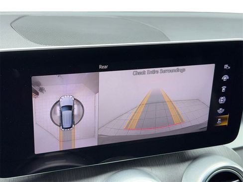 Used 2021 Mercedes-Benz GLC 300 image 28