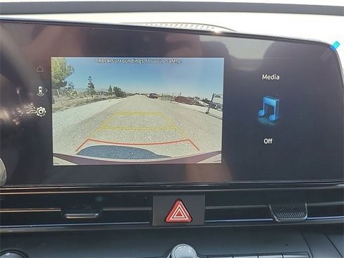 New 2025 Hyundai Elantra SEL image 9