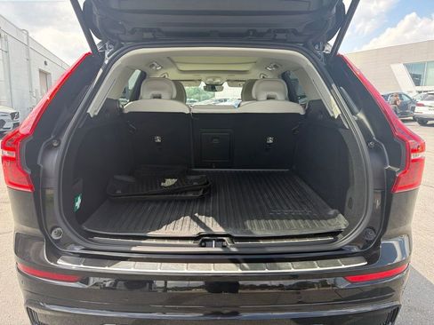 Used 2024 Volvo XC60 B5 Plus w/ Protection Package Premier AWD/4WD image 5
