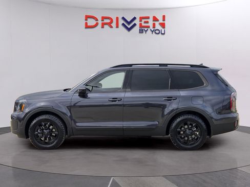 Used 2025 Kia Telluride SX Prestige X-Pro image 2
