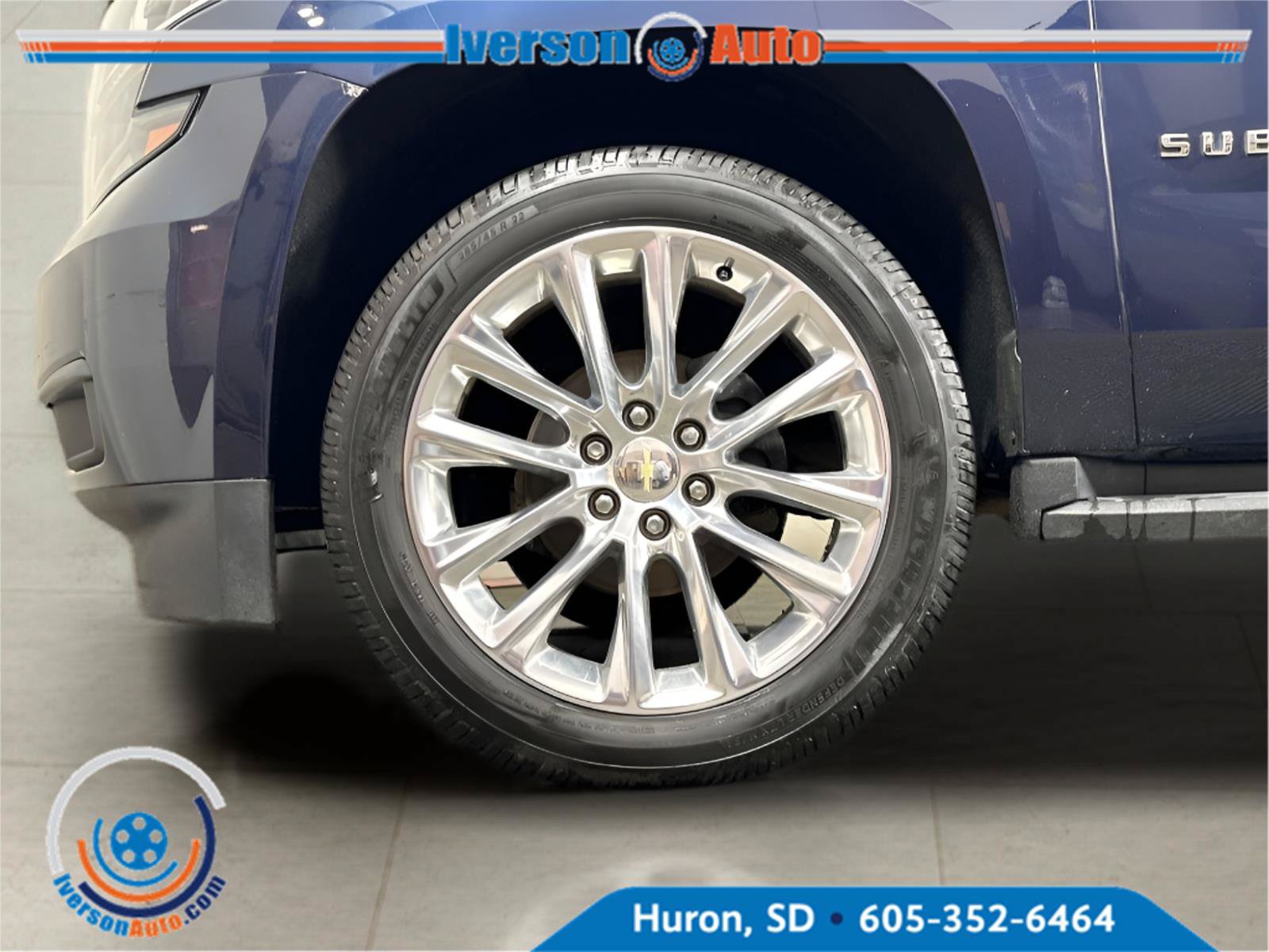 Used 2020 Chevrolet Suburban LT w/ Max Trailering Package AWD/4WD image 8