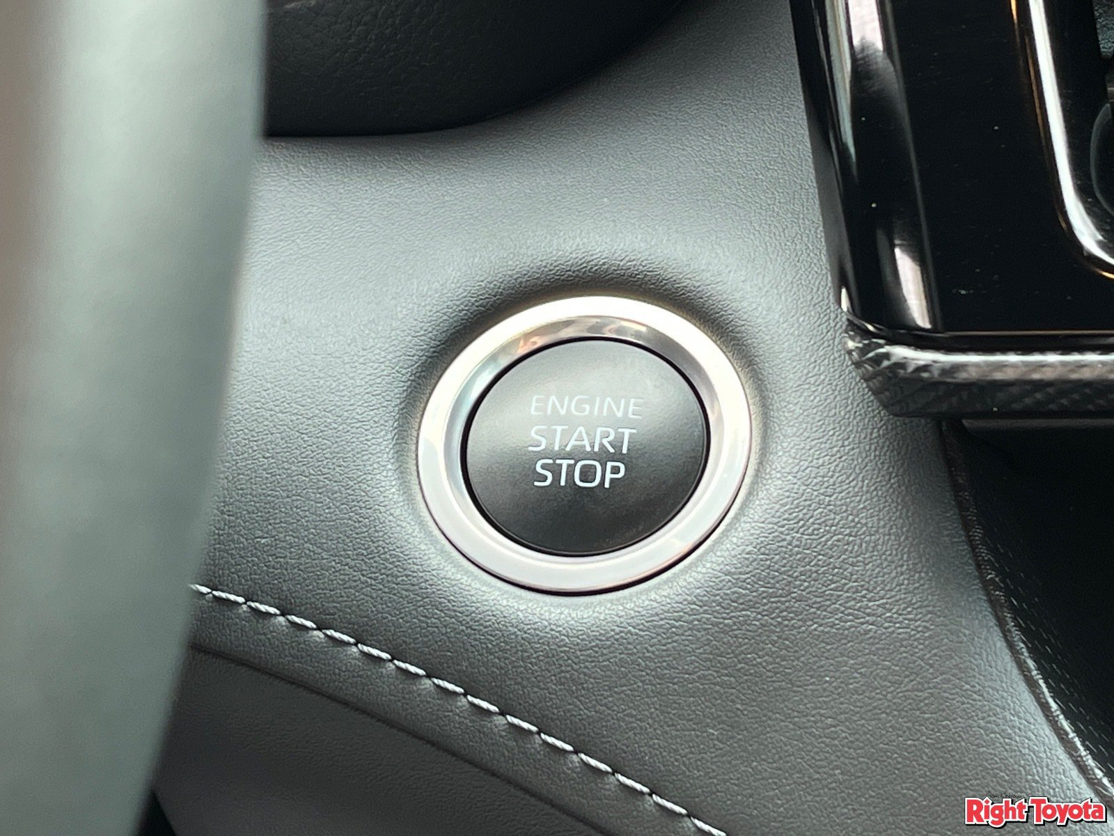 Used 2024 Toyota Highlander XSE AWD/4WD image 25