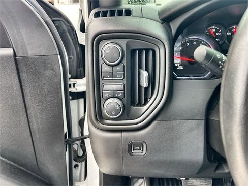 Used 2022 Chevrolet Silverado 1500 Custom Trail Boss image 16