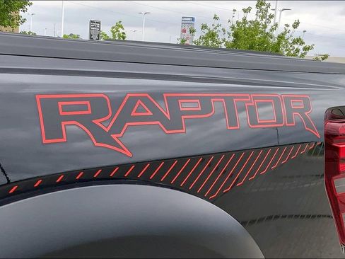 Used 2025 Ford F150 Raptor AWD/4WD image 30