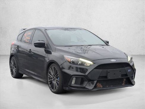 Used 2017 Ford Focus RS image 3
