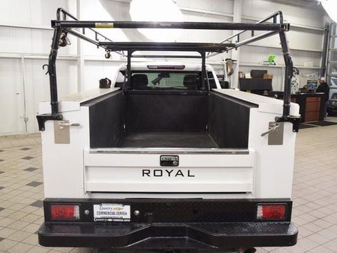 Used 2024 Chevrolet Silverado 2500 W/T w/ WT Convenience Package image 4