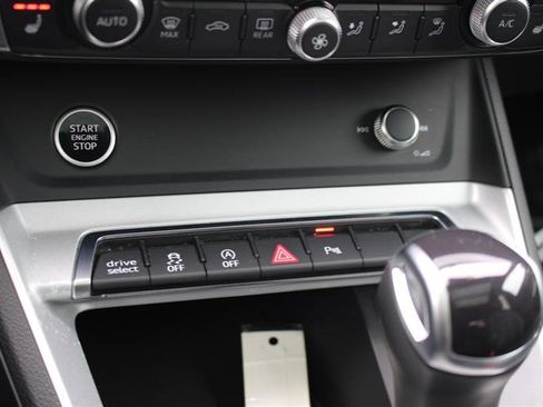 Used 2023 Audi Q3 2.0T Premium image 20