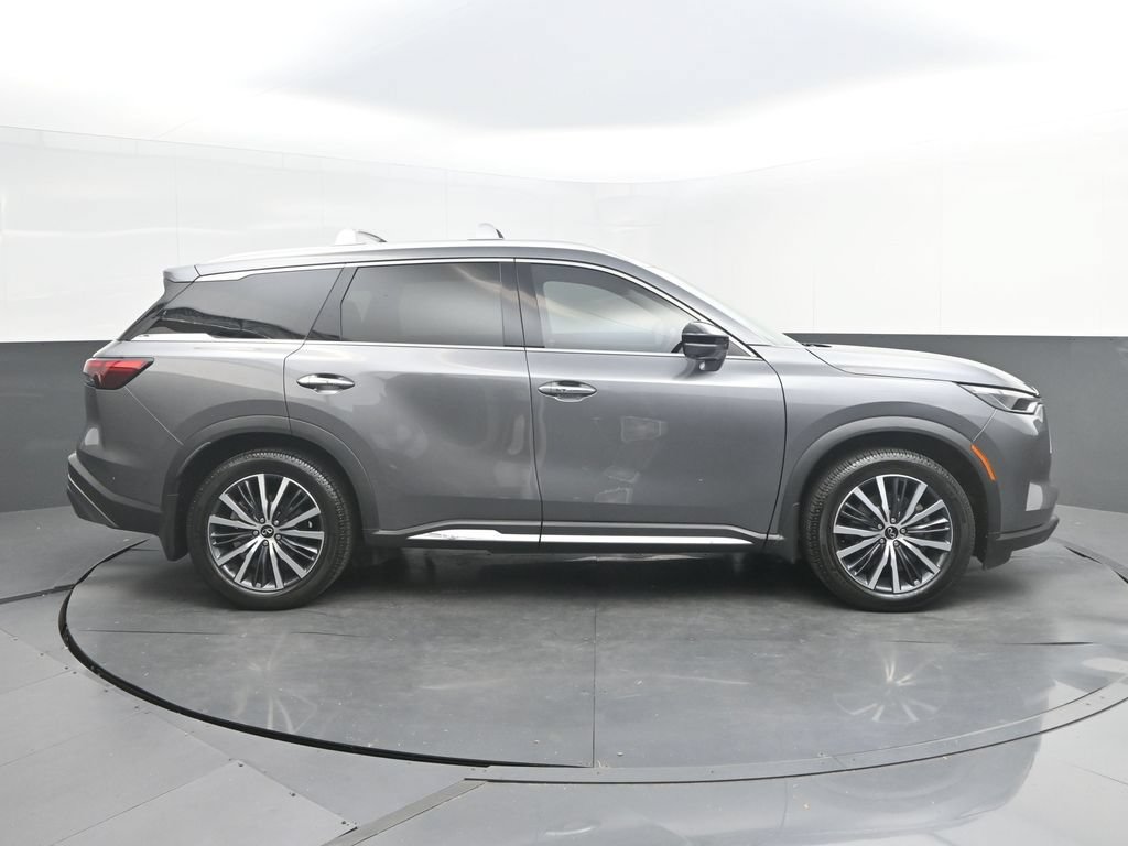 Used 2023 INFINITI QX60 Sensory w/ Vision Package AWD/4WD image 8