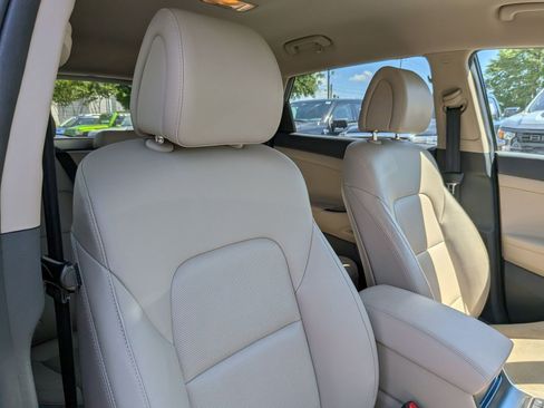 Used 2017 Hyundai Tucson SE Plus w/ Cargo Package FWD image 37