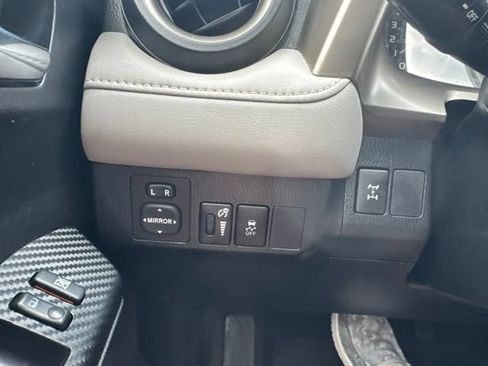 Used 2014 Toyota RAV4 XLE AWD/4WD image 26