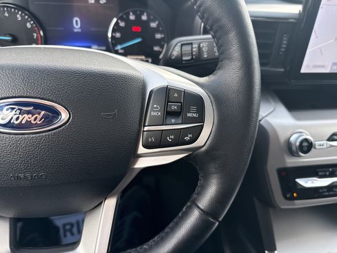 Used 2023 Ford Explorer XLT w/ Equipment Group 202A image 22