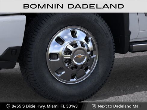 New 2026 Chevrolet Silverado 3500 High Country w/ High Country Premium Package AWD/4WD image 9