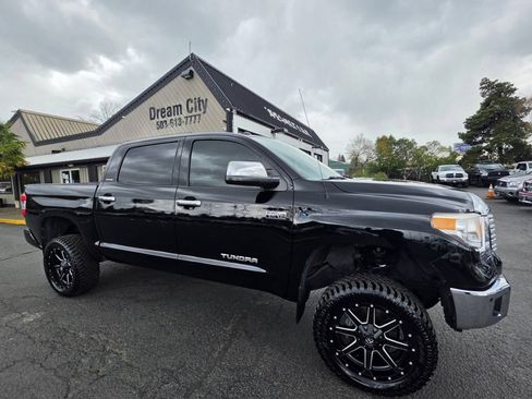 Used 2016 Toyota Tundra Limited w/ Limited Premium Package AWD/4WD image 5