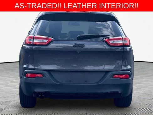 Used 2016 Jeep Cherokee Sport FWD image 6