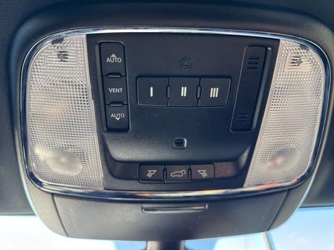 Used 2019 Dodge Durango SRT image 34