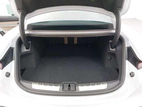 New 2025 Porsche Taycan image 14