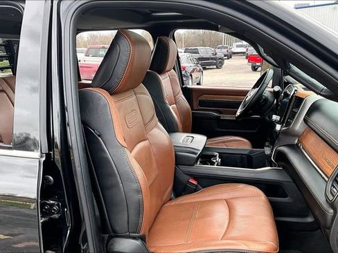 Used 2024 RAM 3500 Limited w/ Towing Technology Group image 30