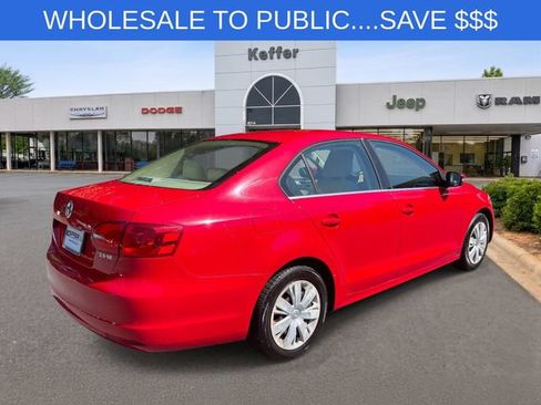 Used 2013 Volkswagen Jetta SE FWD image 6