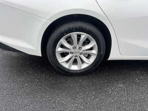 Used 2022 Chevrolet Malibu LT image 13