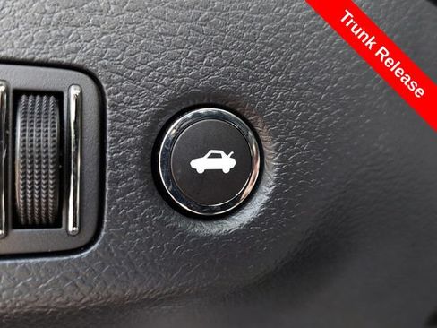 Used 2017 Dodge Challenger R/T Scat Pack RWD image 16