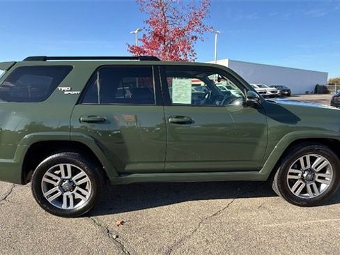 Used 2022 Toyota 4Runner TRD Sport image 3