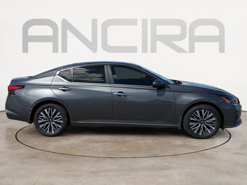 New 2025 Nissan Altima 2.5 SV w/ SV Premium Package image 12