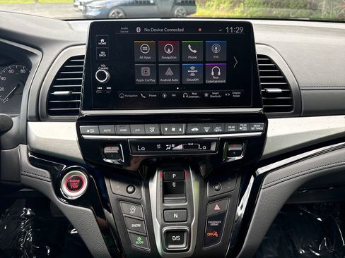 Used 2025 Honda Odyssey Touring image 19