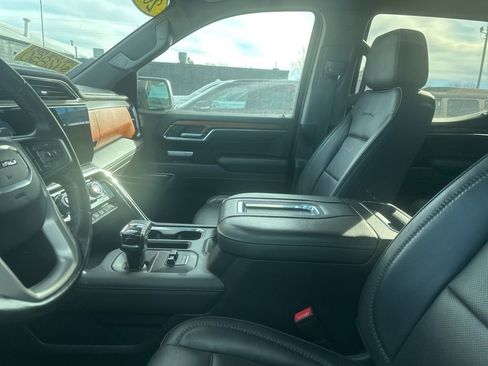 Used 2022 GMC Sierra 1500 Denali image 5