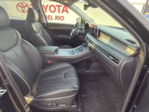 Used 2024 Hyundai Palisade SEL w/ Premium Package image 29