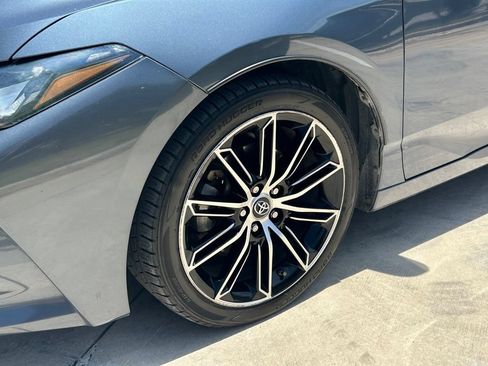Used 2019 Toyota Avalon XSE FWD image 9