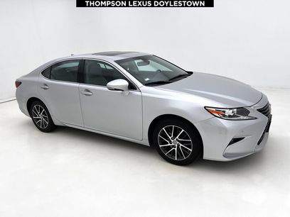 Used 2016 Lexus ES 350 w/ Navigation System Package