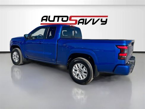 Used 2024 Nissan Frontier SV w/ SV Convenience Package image 5