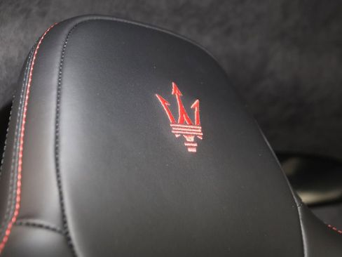 Used 2022 Maserati MC20 Coupe image 17