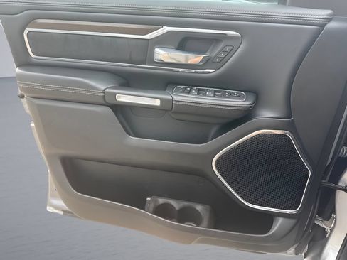 Used 2021 RAM 1500 Laramie AWD/4WD image 29