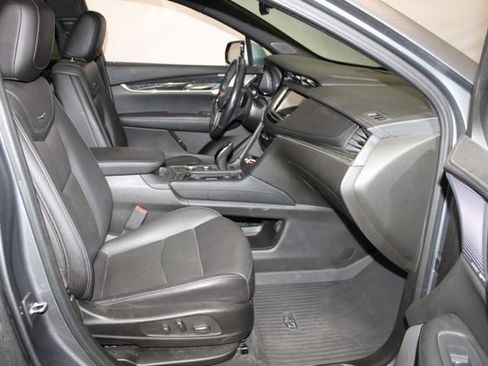 Used 2021 Cadillac XT5 Premium Luxury w/ LPO, Floor Liner Package FWD image 12