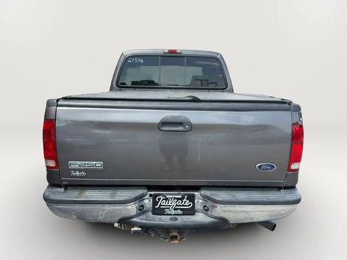 Used 2005 Ford F250 XLT AWD/4WD image 6