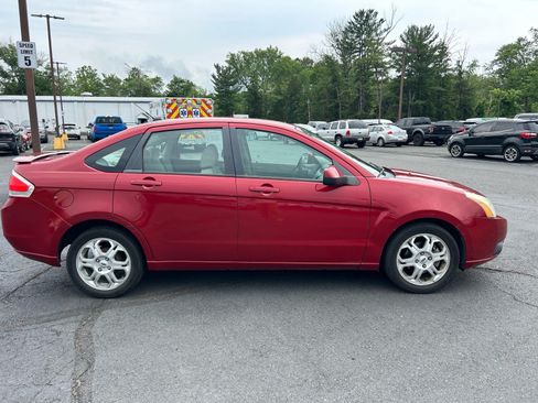 Used 2009 Ford Focus SES FWD image 4