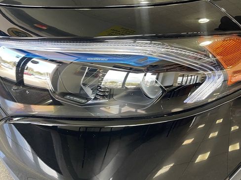 Used 2023 Mercedes-Benz EQB 300 4MATIC w/ Driver Assistance Package image 10