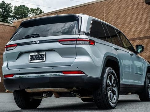 Used 2024 Jeep Grand Cherokee Limited 4xe AWD/4WD image 13