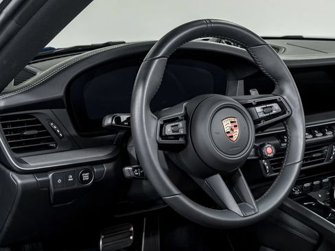 Used 2025 Porsche 911 Carrera RWD image 14
