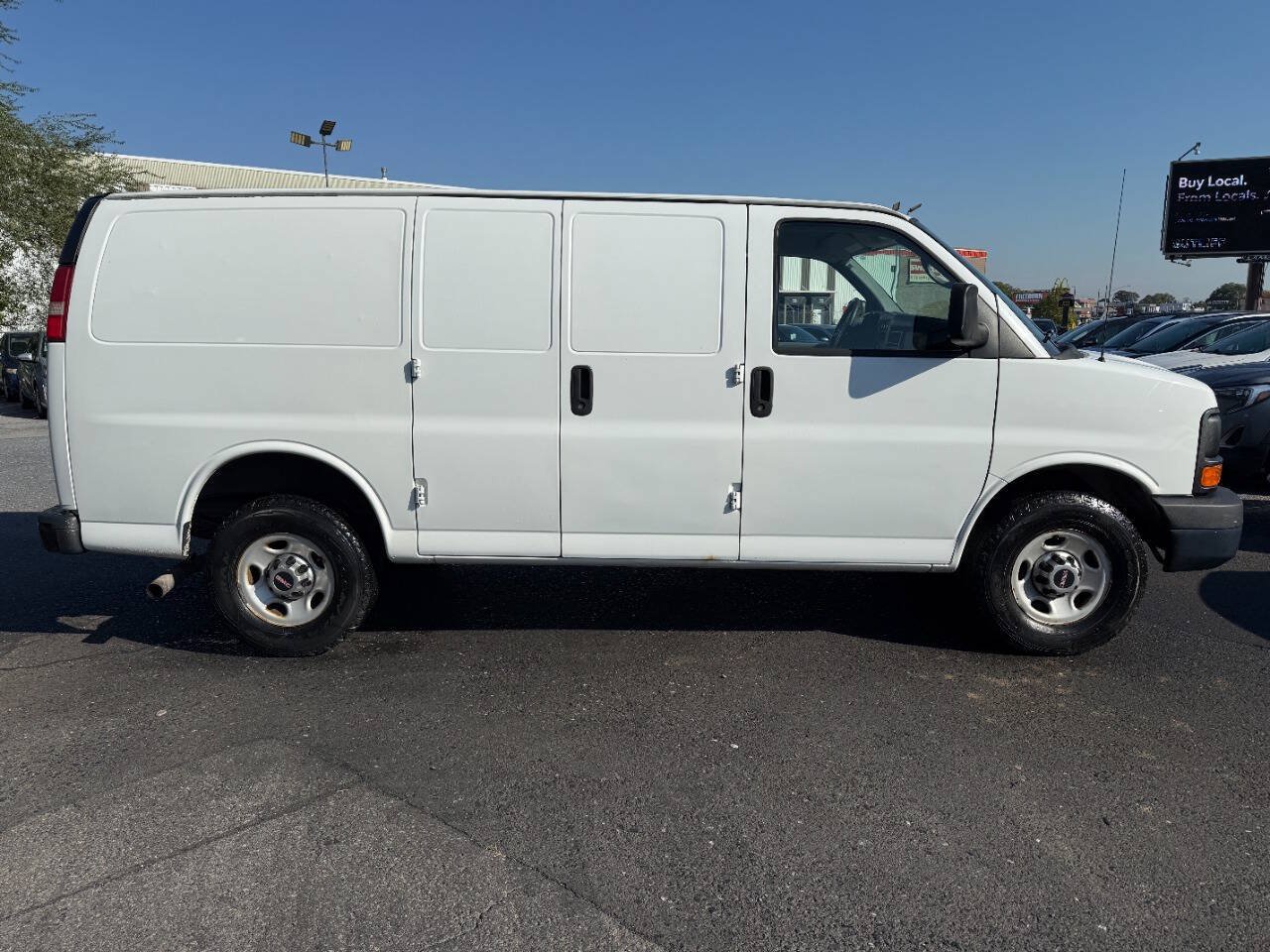 Used 2013 GMC Savana 2500 RWD image 4