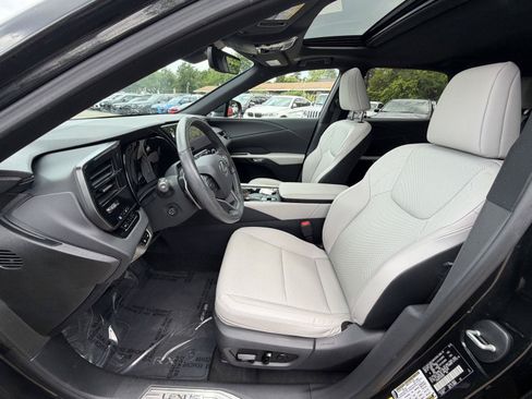 Used 2023 Lexus RX 350 Premium w/ Accessory Package (K3) AWD/4WD image 10