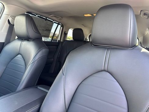 New 2026 Toyota Highlander XLE AWD/4WD image 19