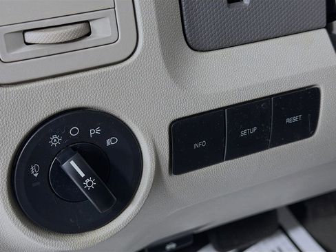 Used 2008 Ford Escape XLT image 10