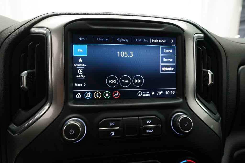 Used 2021 Chevrolet Silverado 1500 LTZ w/ LTZ Premium Package AWD/4WD image 6
