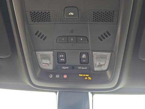 Used 2025 Cadillac XT5 Premium Luxury FWD image 35