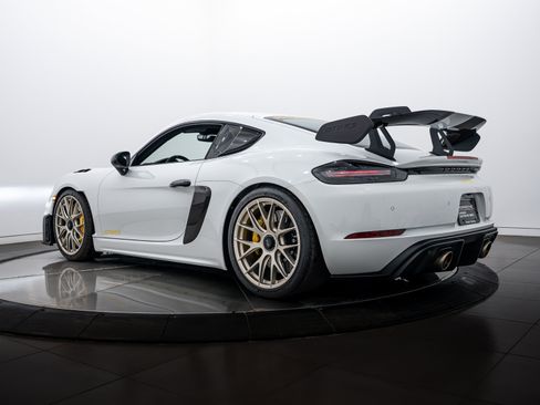 Certified 2024 Porsche 718 Cayman GT4 RS image 3