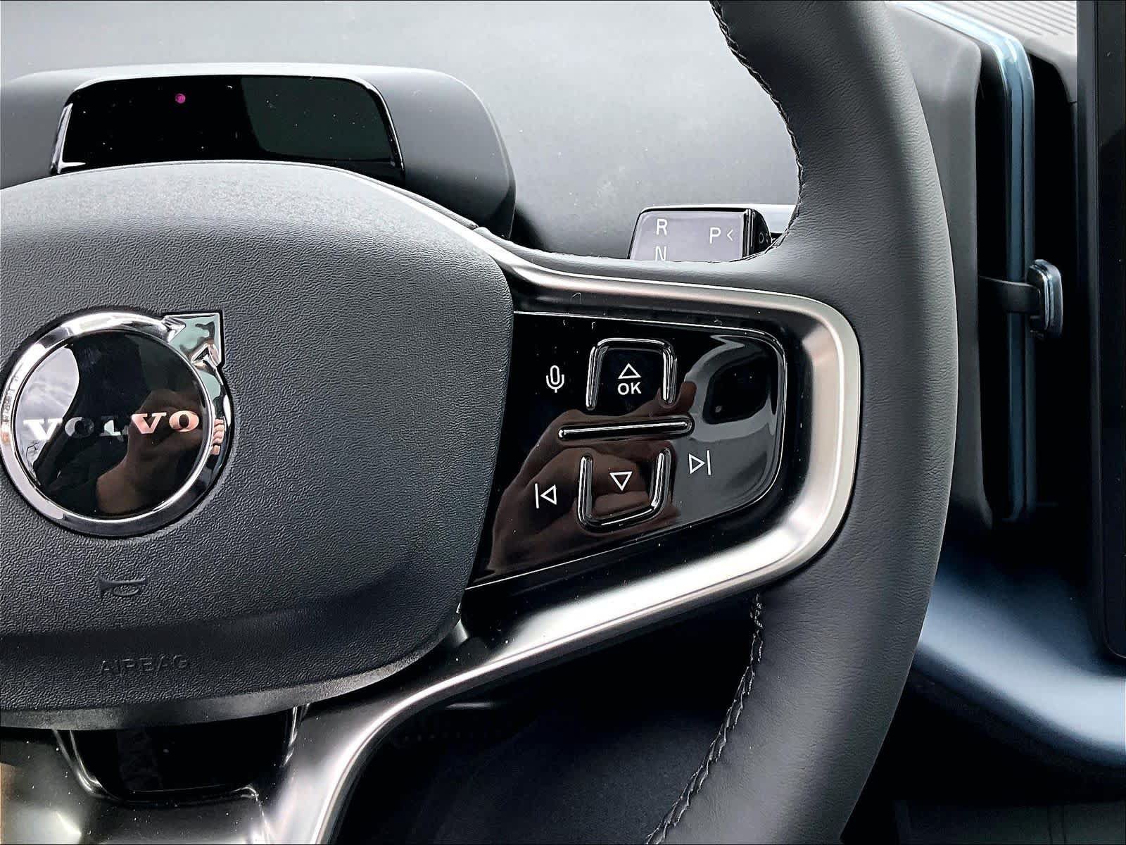 New 2026 Volvo EX30 Cross Country Ultra w/ Protection Package Premier AWD/4WD image 18