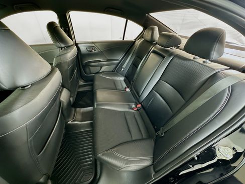 Used 2016 Honda Accord Sport image 25